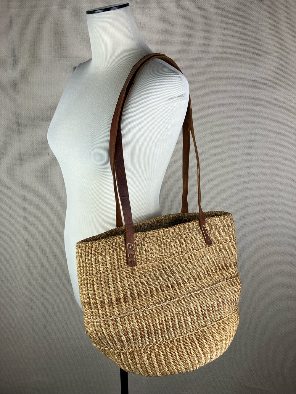 Vintage French Market Bag Sisal Straw Tote Leather Straps - Picture 2 of 13